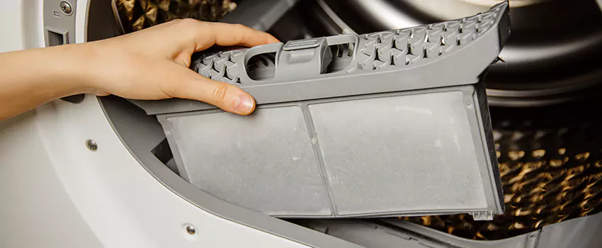 Signs Of A Clogged Dryer Lint Trap in Cooper City, Florida